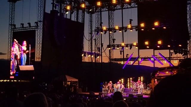 2023-06-11 Maren Morris / The Highwomen "My Church" смотреть онлайн