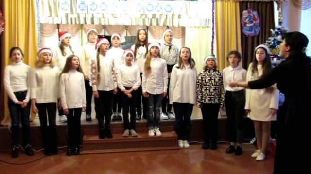 Колядка"Добрий вечір,люди"-виконує хор Чорнобаївської ДМШ смотреть онлайн