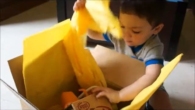 Toddler Reviews Citrus Lane - MAY BOX '12 смотреть онлайн