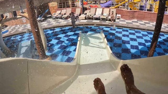 Wide Water Slide at Crystal Admiral Resort смотреть онлайн