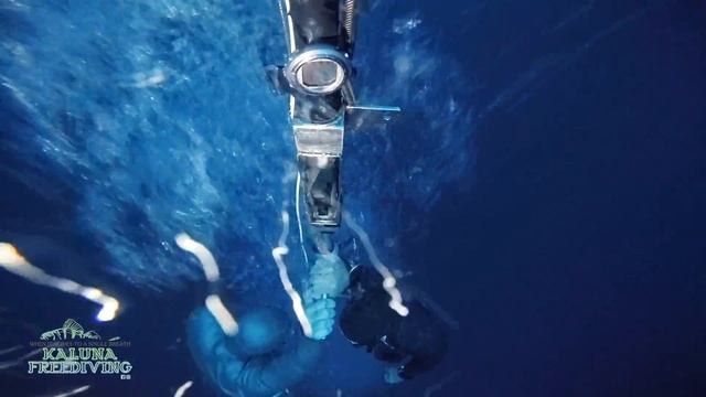 Freediving World Record: -130m No-Limits Tandem - Daniel Roettgermann & Tito Zappalà смотреть онлайн