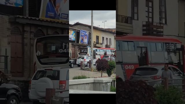 Эквадор,Куэнка,кафедральный собор,центр города,цветы,церкви,граффити,рынок пирсинга,январь 2023. смотреть онлайн