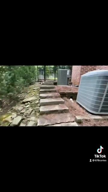 Starting a landscaping business - pine straw 🍂 #landscaping смотреть онлайн