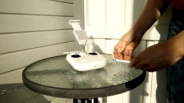 Phantom 3 Standard remote with Inspire device holder смотреть онлайн