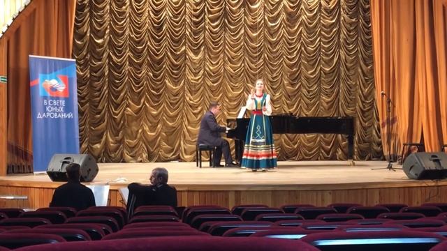 "Русская песня" муз. Г. Свиридова, сл. народные. Гавриченко Екатерина Александровна смотреть онлайн