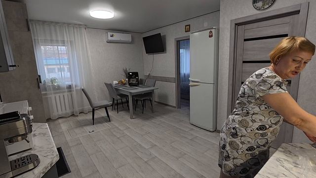 Очень активный день, готовлю купаты. смотреть онлайн