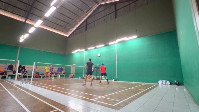 Badminton series Part 1 ( Bomex/KoHen VS Denis/Anton ) #badminton #badmintonindonesia смотреть онлайн