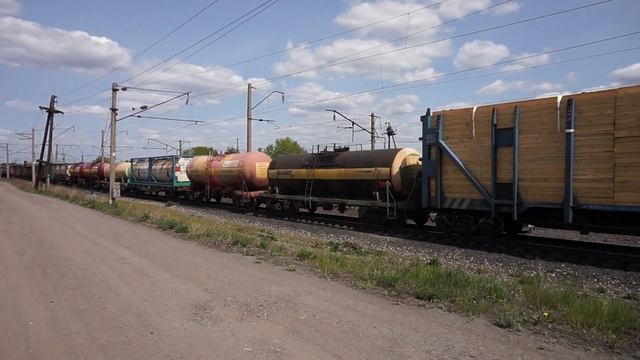 Тепловоз 2ТЭ10М-3562 смотреть онлайн