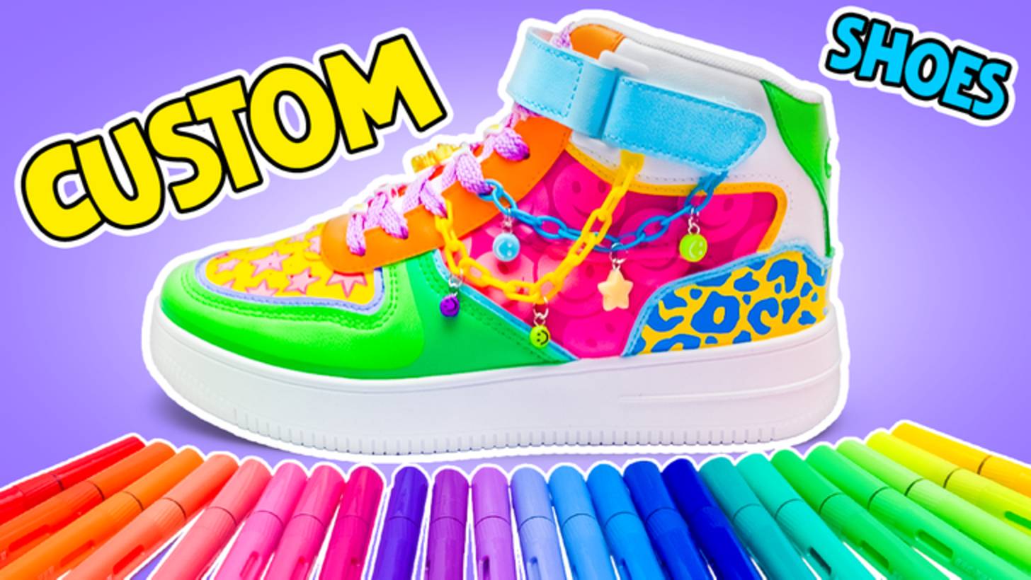 Великолепные поделки! 🤯👟 Как сделать скучные кроссовки суперстильными! смотреть онлайн