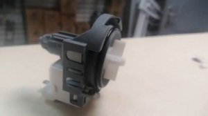 Сливной насос для посудомоечной машины Hanyu B20-6A01 9011228 4 защёлки, контакты назад раздельно.