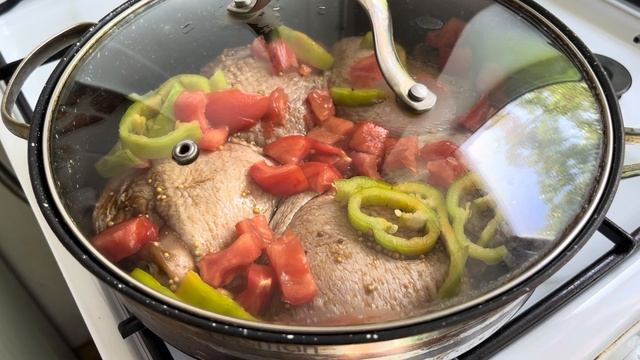 Даже тот, кто не ест курицу, сразу уплетёт это блюдо) смотреть онлайн