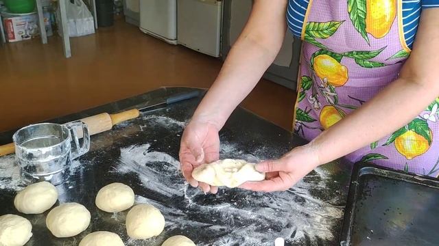 Простые радости деревни.Пеку булочки. смотреть онлайн