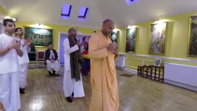 Mangala Arati and Tulasi Prayers at Karuna Bhavan ISKCON Scotland смотреть онлайн