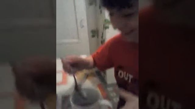 Эксперемент С Сережей Сок,Банан,Помидор,Мед,Сыр смотреть онлайн