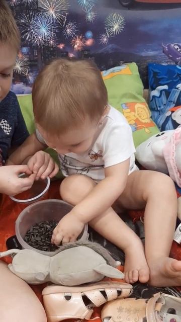 Прикол! Как нужно кушать семечки! смотреть онлайн