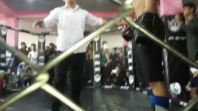 Ezat the eagle fight scenes in WFC afghanistan عزت عقاب смотреть онлайн