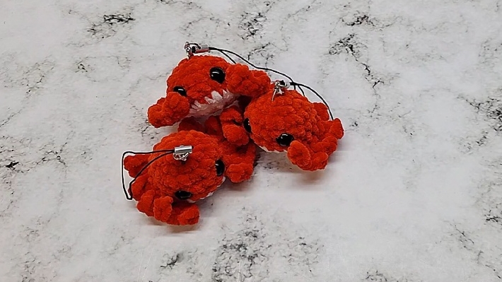 МК крабик крючком// Как связать крабика// Брелок крючком// Мастер-класс// смотреть онлайн