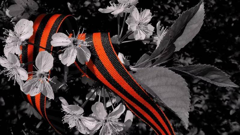 МАЙСКИЙ ВАЛЬС смотреть онлайн