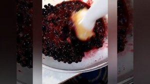 Чёрная смородина с медом...