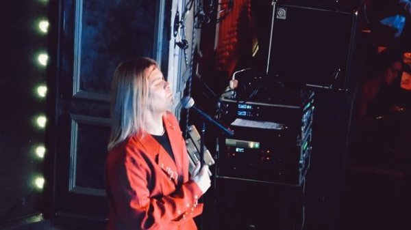 Илья Гуров / Тобой захваченный / премьера песни и выступление в Люстра Бар Москва / Lustra bar