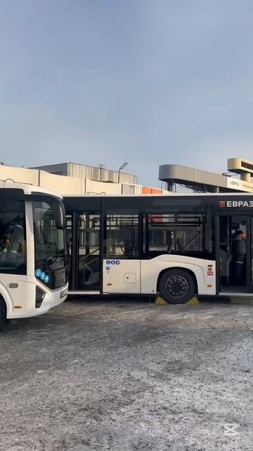 Новая техника КАМАЗ и НЕФАЗ для ЕВРАЗ ЗСМК смотреть онлайн