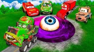 Зомби-Яма Трансформируется в Чудовище Молнию Маккуина и Большие и маленькие машинки Pixar!