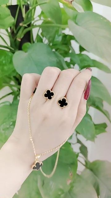 set cỏ 4 lá vàng tây đẹp xuất sắc .sẵn tại vàng bạc YÊN TUYẾT Tây Cốc Đoan Hùng Phú Thọ ☎ 097398655 смотреть онлайн