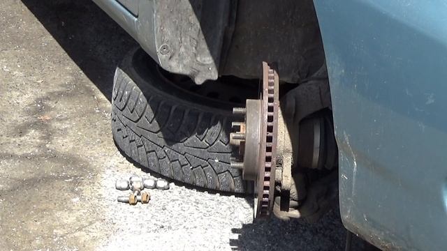 2006 Corolla Front Brakes - A Stay Home, Stay Safe, and STAY ALIVE Project. смотреть онлайн