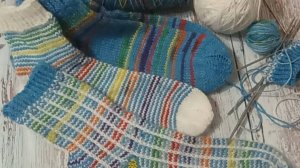 Как вязать носки, если пряжа с непрокрашенными участками.