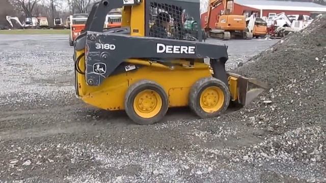 John Deere 318D смотреть онлайн