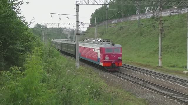 Грузовые и пассажирские поезда РЖД в Иркутске летом | Китайский пассажирский поезд смотреть онлайн