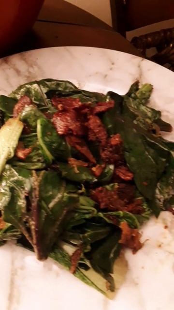 Garden food hacks-Sweet potato gnocchi with Turkey bacon & sauted cabbage leaves with Turkey смотреть онлайн