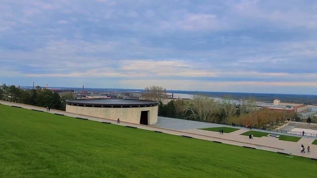 Не смогли проехать мимо/и пусть весь мир подождёт 🌏 смотреть онлайн