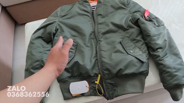 Áo Khoác Bomber Alpha MA-1 | Ông Vua Áo Khoác Không Lỗi Thời смотреть онлайн