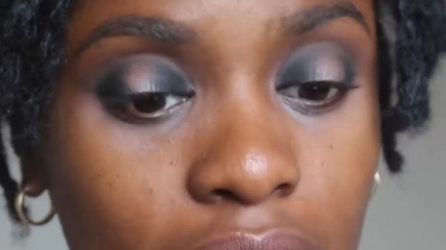 Disco Ball Eyes & Dark-Skinned Kylie Jenner Lips | Eye Look смотреть онлайн