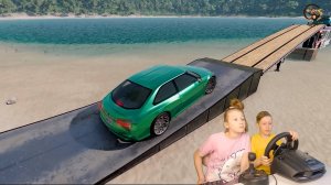 Манкиту устроили Челлендж - Проехать на машине и не намочить колёса.