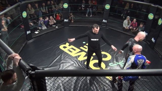 The MAC Fight Night 5 - Locked In - Jamie vs. Lee смотреть онлайн