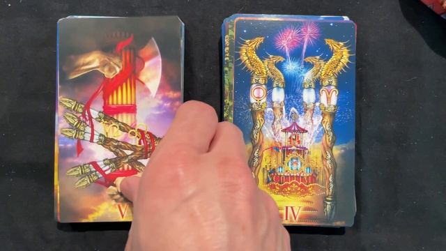 Mystic Palette Tarot - 4K flip thru смотреть онлайн