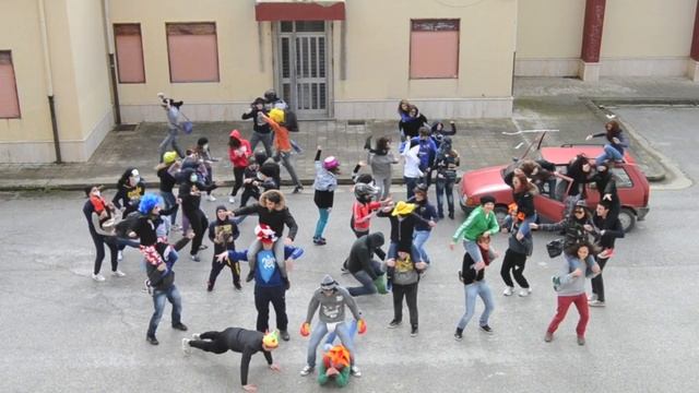 Harlem Shake Liceo Scientifico E.Fermi - Menfi смотреть онлайн