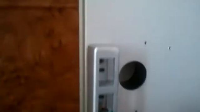 UT-70R invisible remote controlled door lock. Deadlock Holder Installation смотреть онлайн