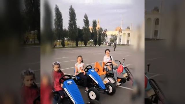 Вело-мото-пробег по ВДНХ, заезд второй! смотреть онлайн
