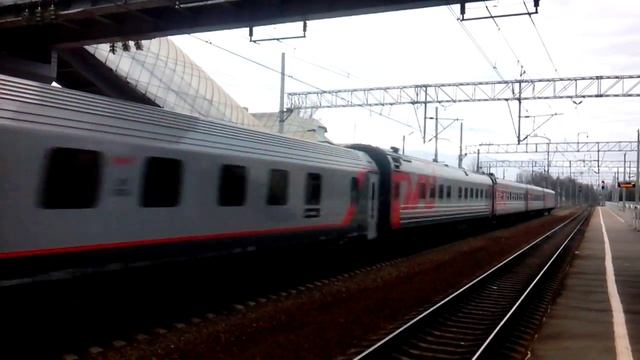 Электровоз ЭП20-012 С поездом Москва-Хельсинки станция Левашово смотреть онлайн