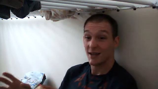 Me Lip Snycing to Wild Thing by Tone Loc. смотреть онлайн