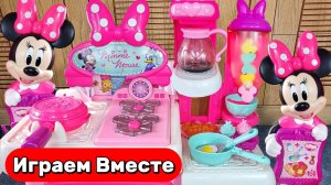 Игрушки мультики ! Играем в детского доктора и игрушечную кухню Минни Маус ! Видео для детей