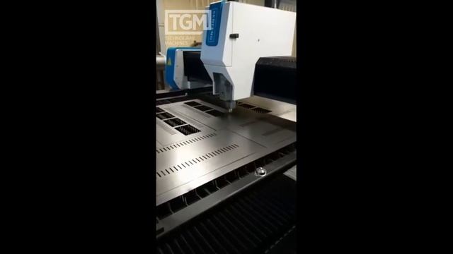 Резка нержавеющей стали 1 мм на волоконном лазере Senfeng