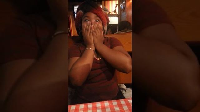 Aria's xxx hot bbq sauce challenge lol смотреть онлайн