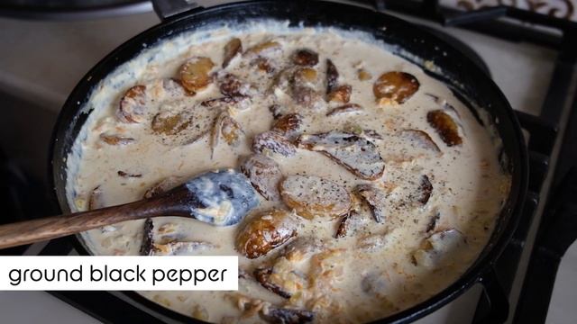 THIS recipe blew up the internet! It's the kind of potatoes everyone should make! смотреть онлайн