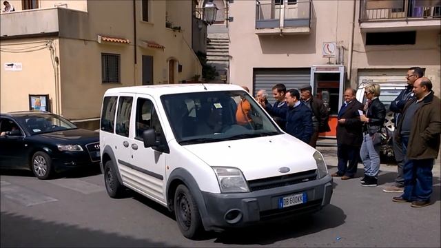 La benedizione delle autovetture a Zagarise смотреть онлайн