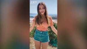 САМЫЕ ГОРЯЧИЕ ТАНЦЫ ВАЛИ КАРНАВАЛ  ЗВЕЗДА ТИКТОК ГОРЯЧО ТАНЦУЕТ