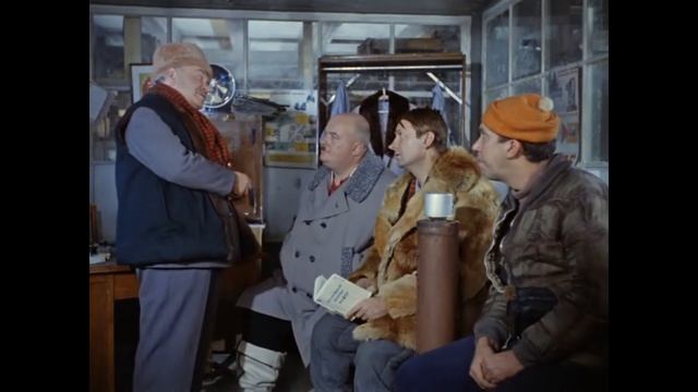 Не нам, а вам. Нет, на этот раз, именно вам! смотреть онлайн